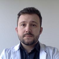 Dr. Axel DAVIGO